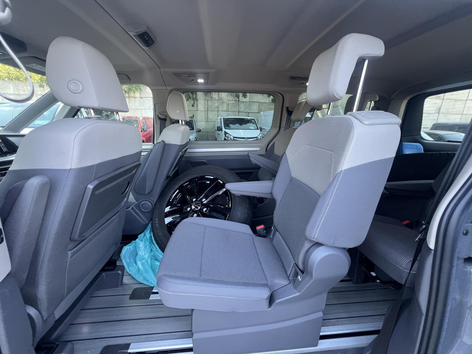 Volkswagen T7 Multivan 2.0 TDI SCR LÜ Life | 6-Sitzer | AHK