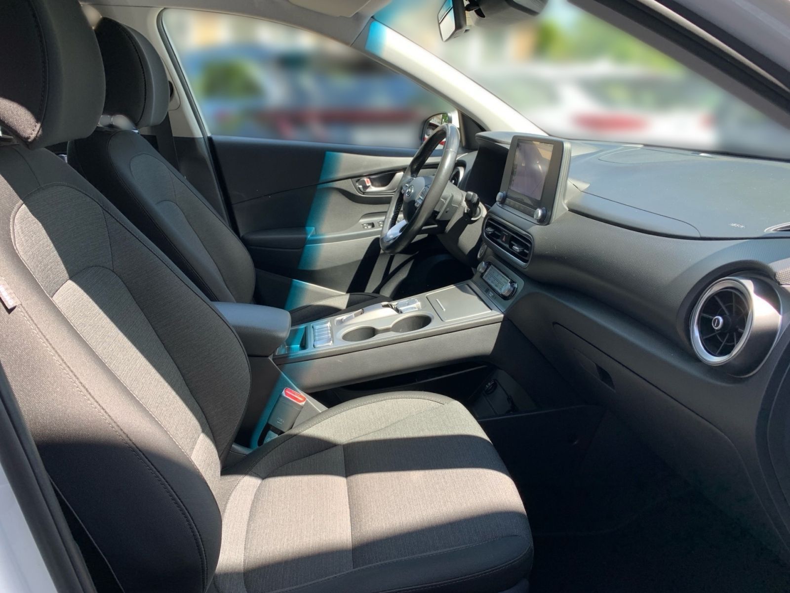 Fahrzeugabbildung Hyundai KONA Select Elektro 11 kW OBC Sitzheizung
