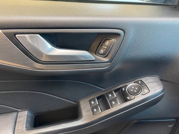 Ford Kuga Plug-In Hybrid Titanium *ACC*AHK*NAVI*KAM*