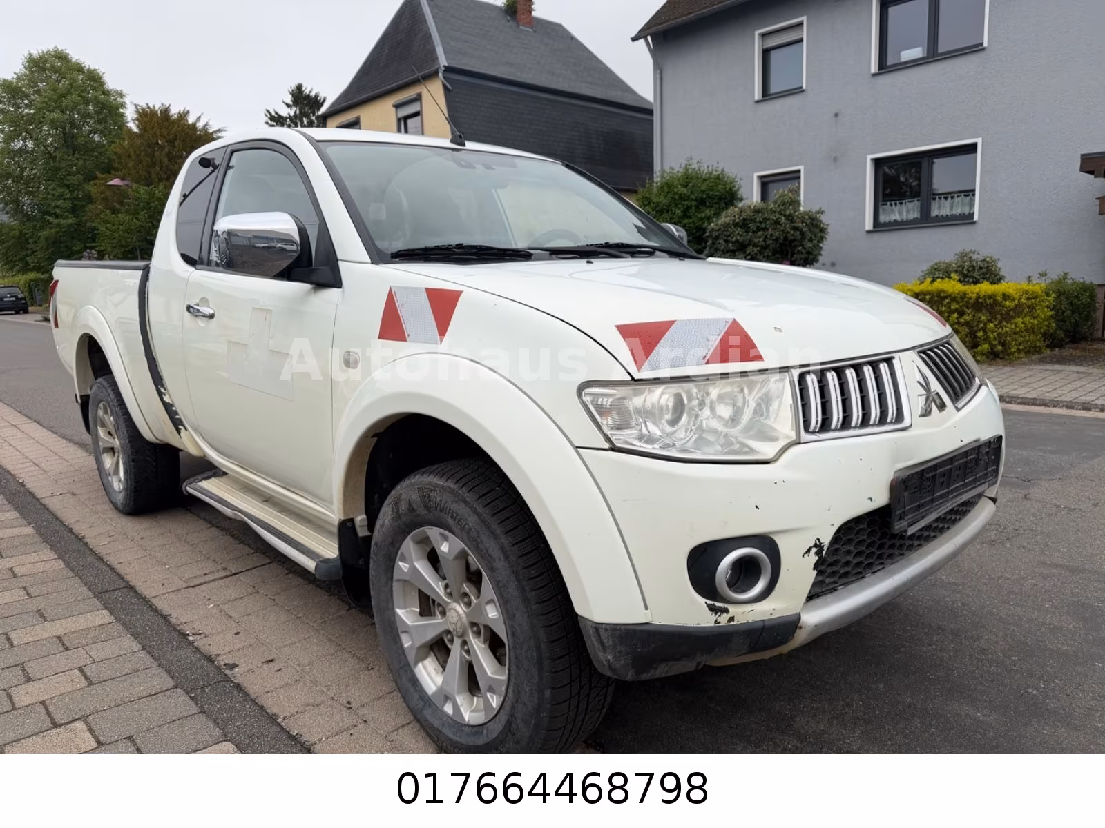 Mitsubishi L200 Intense Club Cab 4WD+4X4+KLIMAAUT+AHK+