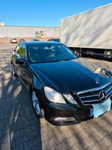 Mercedes-Benz Mercedes Bens E 250 - Mercedes-Benz E 250 in Essen