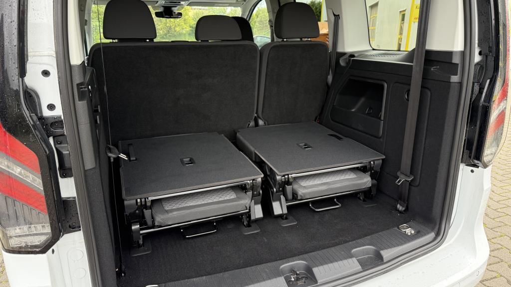 Autohaus Zimpel - Ford Tourneo Connect Titanium 1.5 Kamera+Klimaautomat - Bild 14 Autohaus Zimpel - Ford Tourneo Connect Titanium 1.5 Kamera+Klimaautomat - Bild 14
