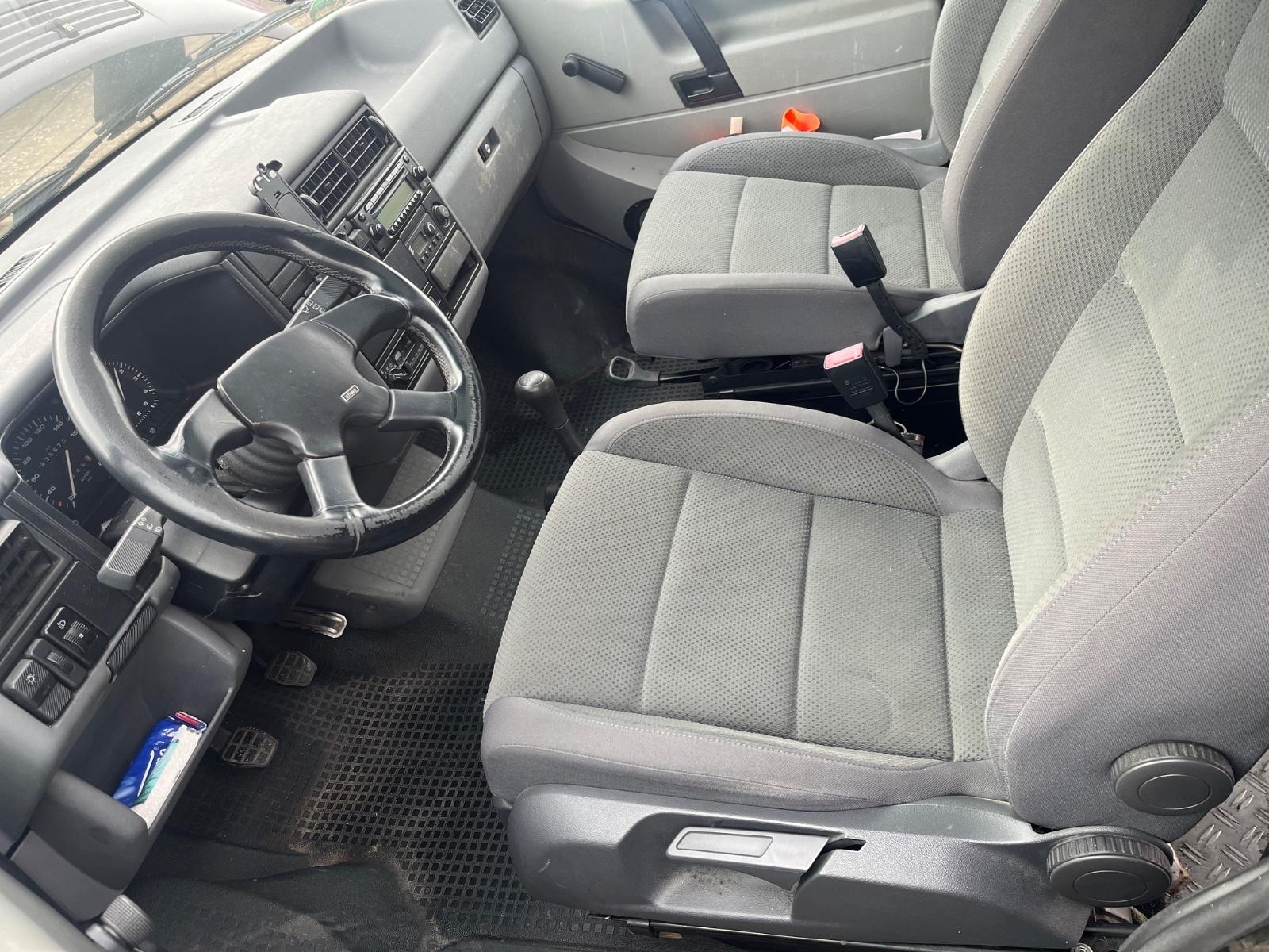 Volkswagen T4