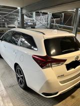 Toyota Auris Touring S. 1,2-l-Turbo Team Deutsch. S... - gebrauchte Toyota Auris aus dem Jahr 2019