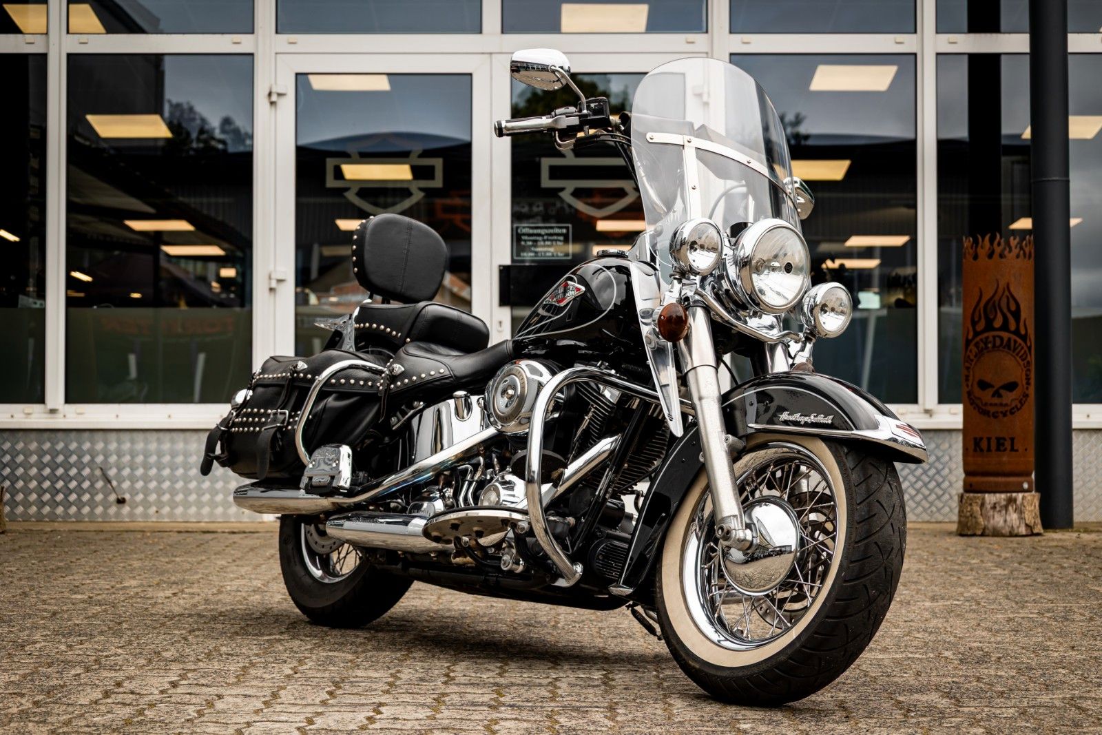 Fahrzeugabbildung Harley-Davidson Heritage Classic FLSTC 96cui - Remus -