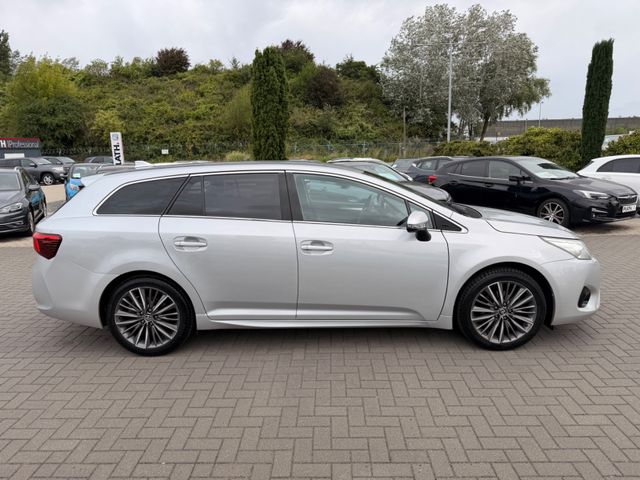 Toyota Avensis 1,8-l-Valvem. Touring Sports AHK SHZ