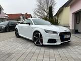 Audi TT Coupe 2.0 TFSI S line Competition Quattro  - Audi TT: Weiß