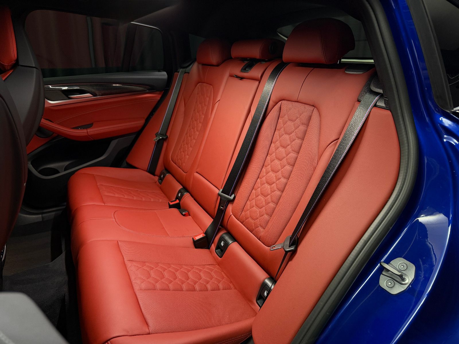 Fahrzeugabbildung BMW X4 M Competition |CARBON|H/K|LASER|HuD