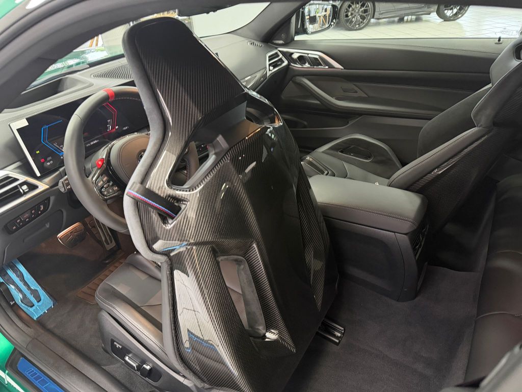 BMW M4 Competition*CARBON*KEYLESS*H-K*MEMORY*360°