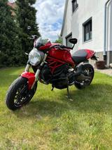 Ducati Monster 821 Strip - opt.tiefe Sitzbank ca.75 cm - DUCATI MÜNCHEN