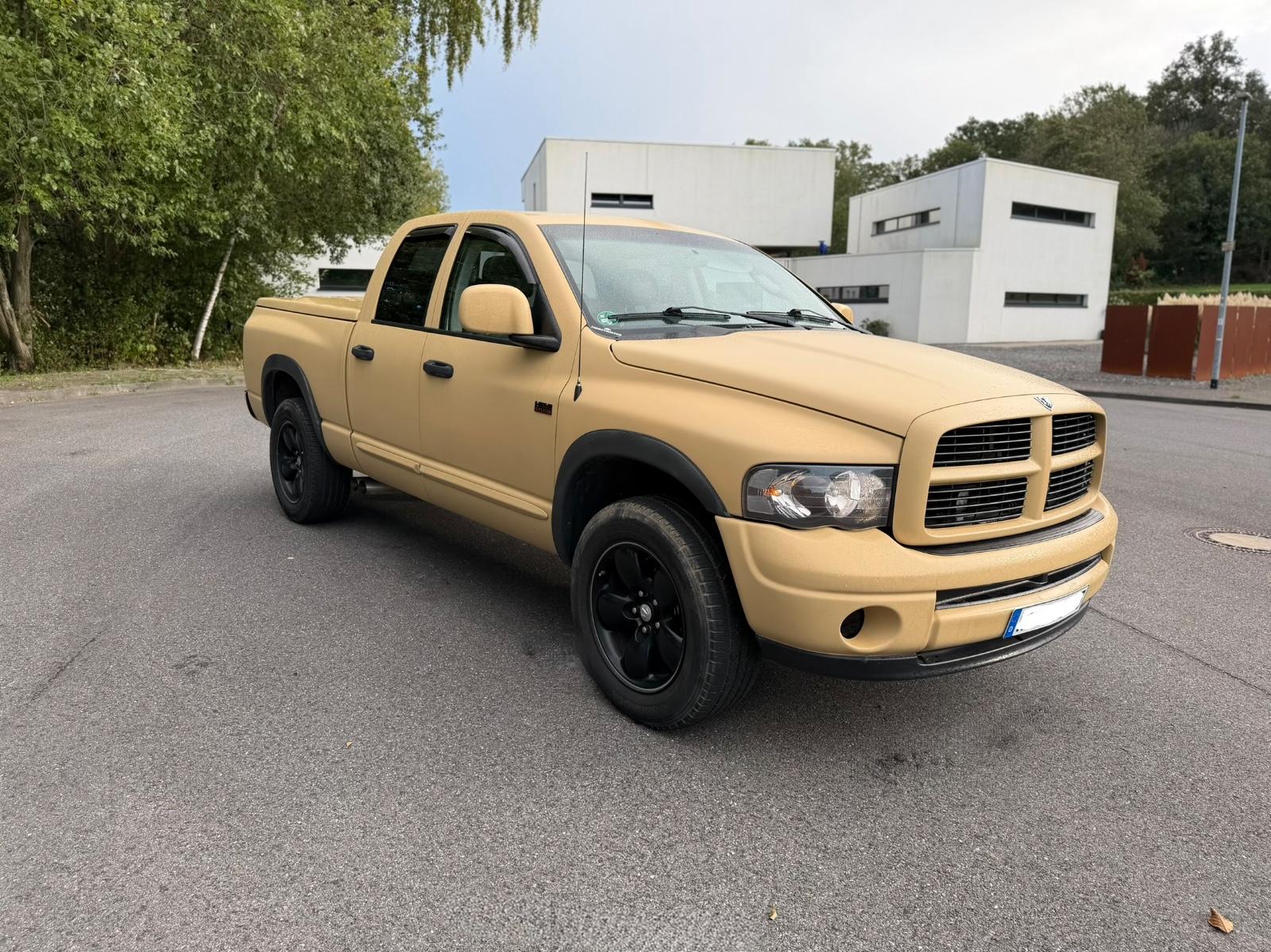 Dodge Ram 2004 — rear view