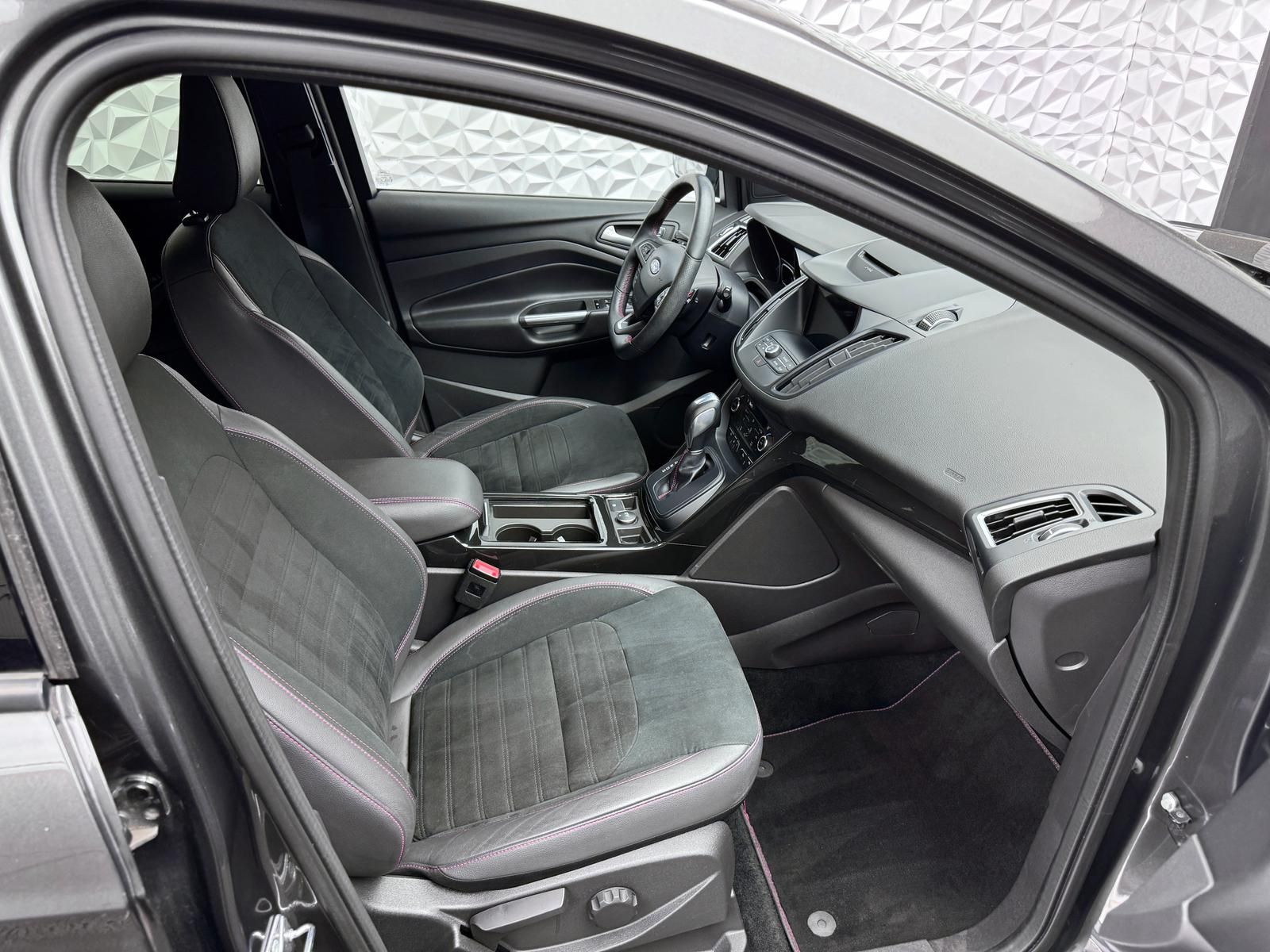 Fahrzeugabbildung Ford 1.5 ST-LINE/4x4/ALLRAD/DSG/KEYLESS/ACC/R-CAM/LED