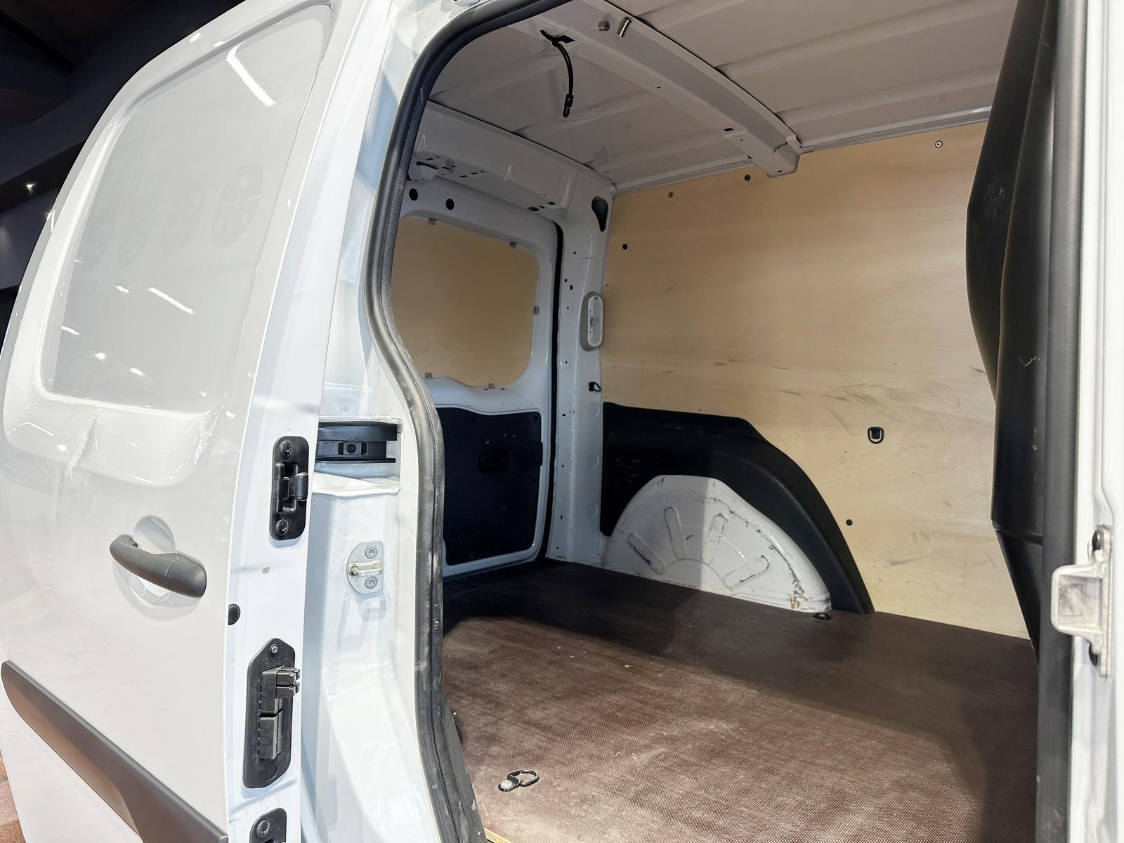 Mercedes-Benz Citan 111 CDI LANG L2 KLIMA 3-SITZE NAVI PDC 1HD, миниатюра 24