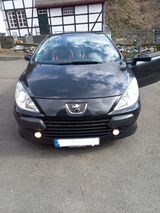 Peugeot 307cc Cabrio. TÜV BIS 09/2026 Sit... - Peugeot 307: 2.0