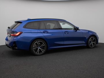 Fahrzeugabbildung BMW 330e Tour M Sport Komfortzugang Kamera 18"M LMR