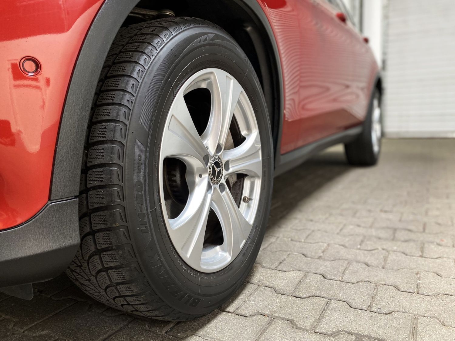 Fahrzeugabbildung Mercedes-Benz GLC 220 d 4Matic #LED#Navi#Kamera#Tempo#PDC#SHZ