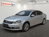 Volkswagen Passat 1.8 TSI Highline Automatik Xenon Leder Na - Volkswagen Passat mit Benzin-Antrieb: Limousine, 1.8