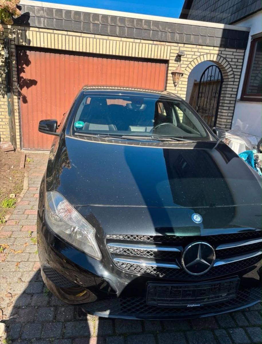 Mercedes-Benz A 200