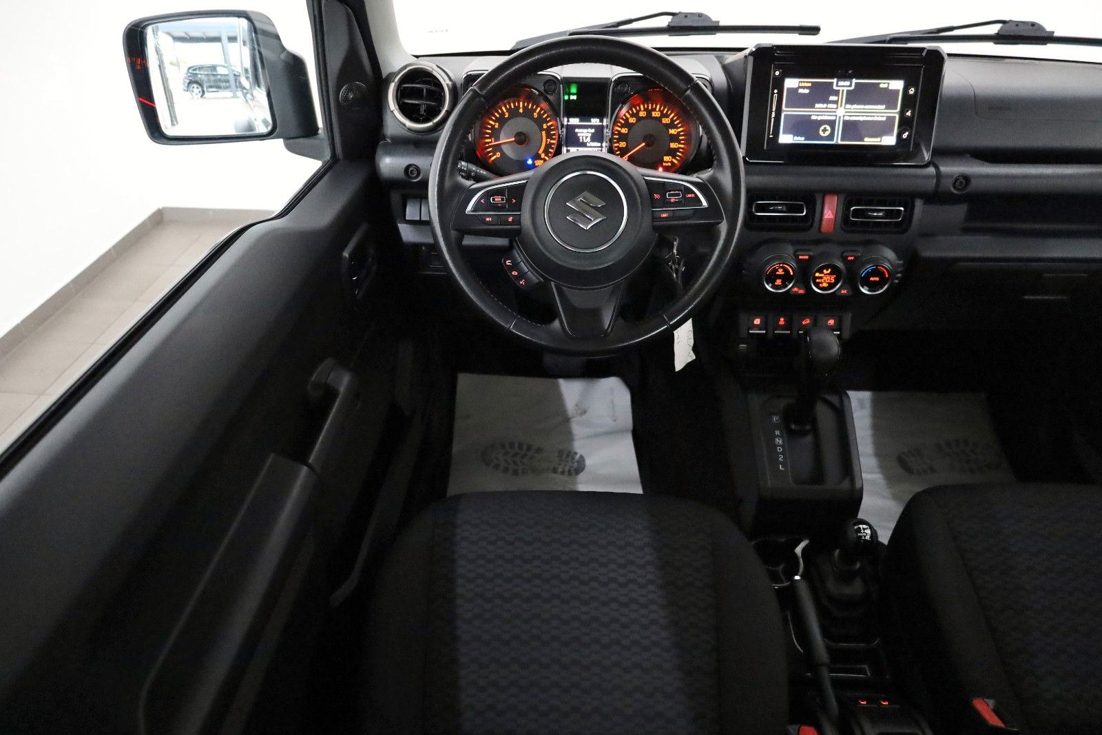 Fahrzeugabbildung Suzuki Jimny Comfort+,AllGrip,4WD,Navi,4 Sitze,AUTOMAT