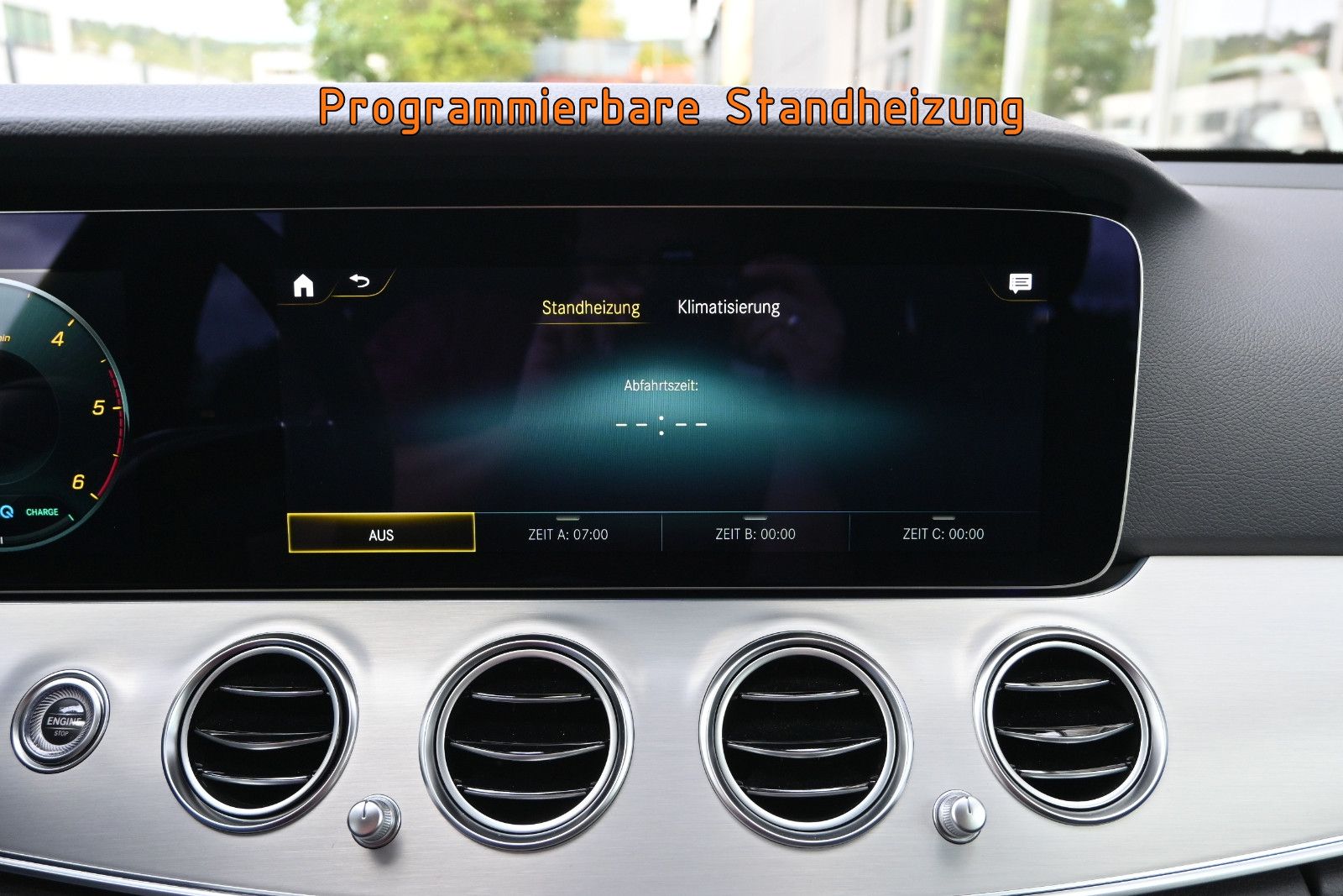 Fahrzeugabbildung Mercedes-Benz E 220 d T Avantg. °NIGHT°AHK°BURMESTER°STANDHEIZ