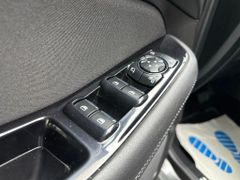 FORD S-Max 7-Sitz LED Kamera Sony CarPlay 7-Sitzer