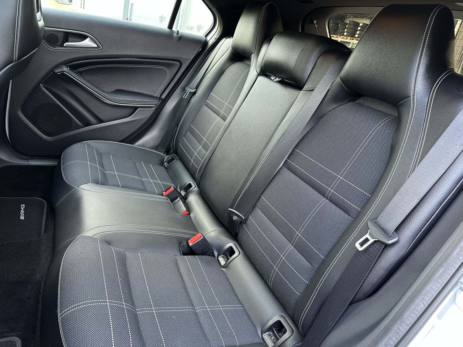Fahrzeugabbildung Mercedes-Benz A 200 CDI Urban DCT NAV+XEN+SHZ+PANO+TEMPOMAT