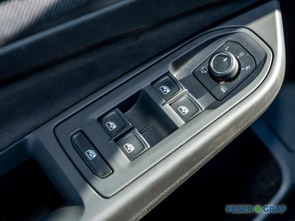 Volkswagen Golf VIII 1.5 TSI R-Line DSG HUD/PANO/Kamera/ACC, миниатюра 9