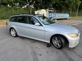 BMW 320 Baureihe 3 Touring 320i - BMW 320 aus 2006: Kombi, 320i
