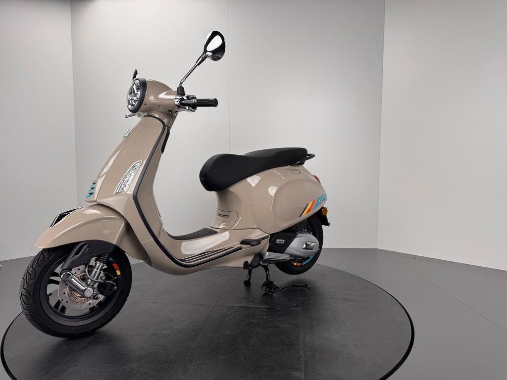 Fahrzeugabbildung Vespa PRIMAVERA 125 SPORT E5+ *NEUFAHRZEUG