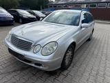 Mercedes-Benz W211 E240 E-Klasse T-Modell Navi - Mercedes-Benz E 240: Kombi