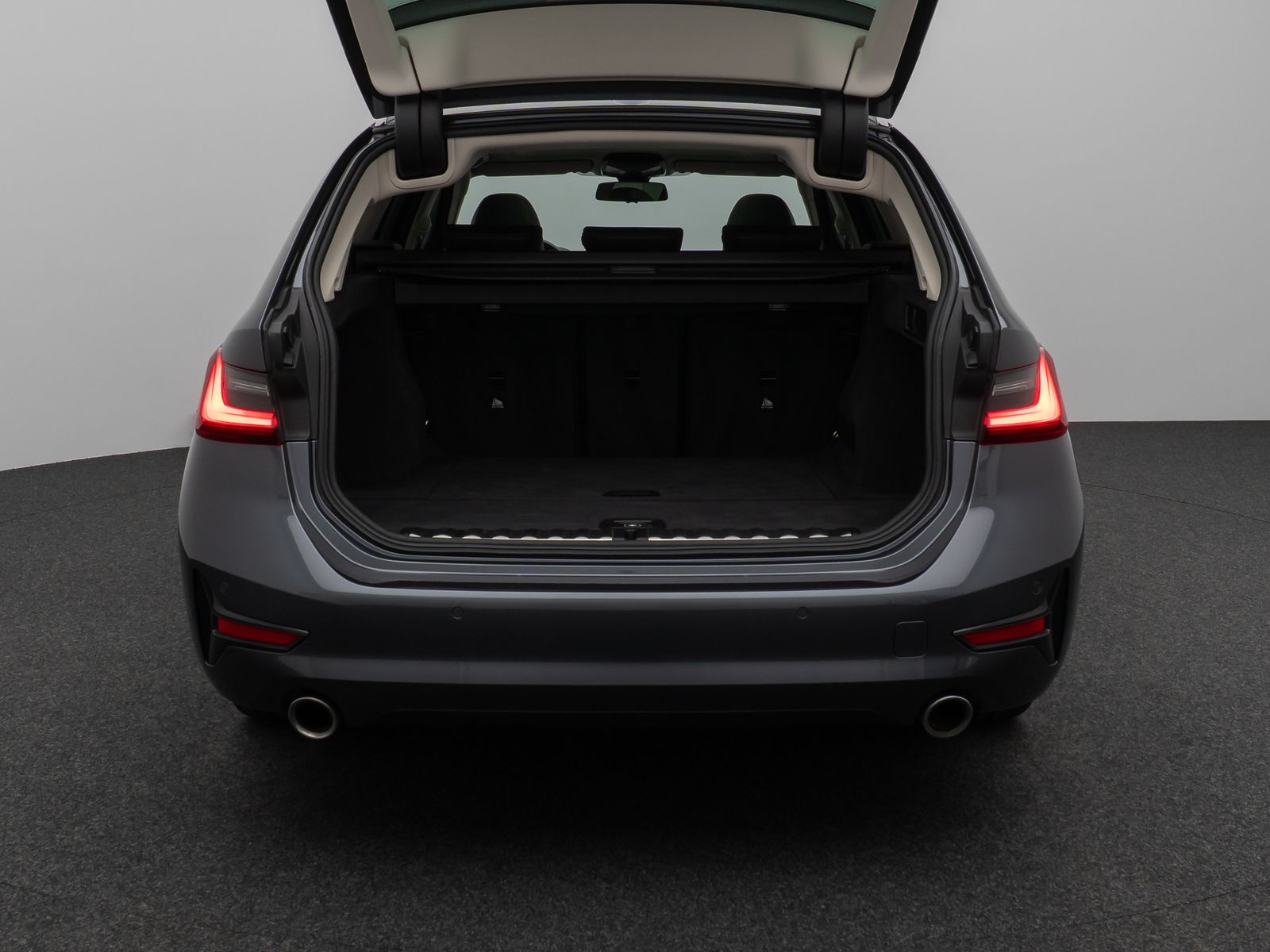 Fahrzeugabbildung BMW 330i xD SportLine Panorama Kamera Laser DAB HiFi