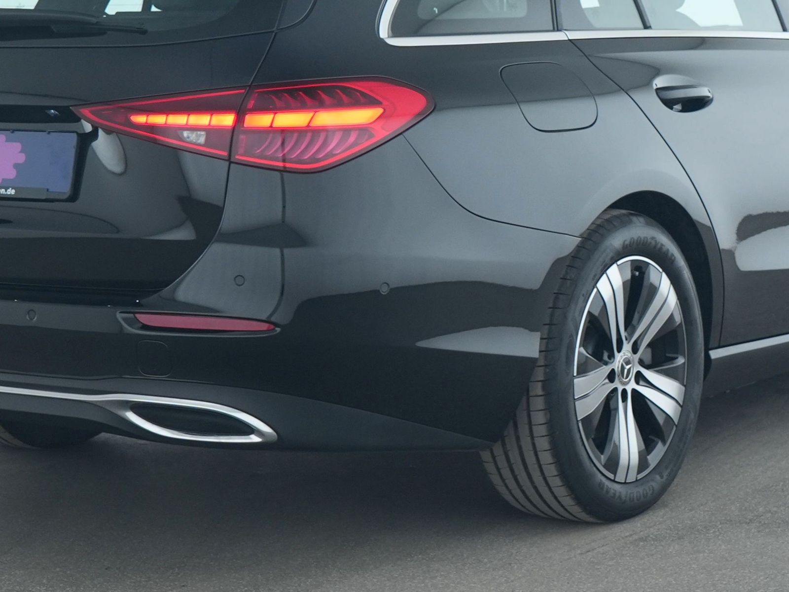 Mercedes-Benz C 200 - Bild 15