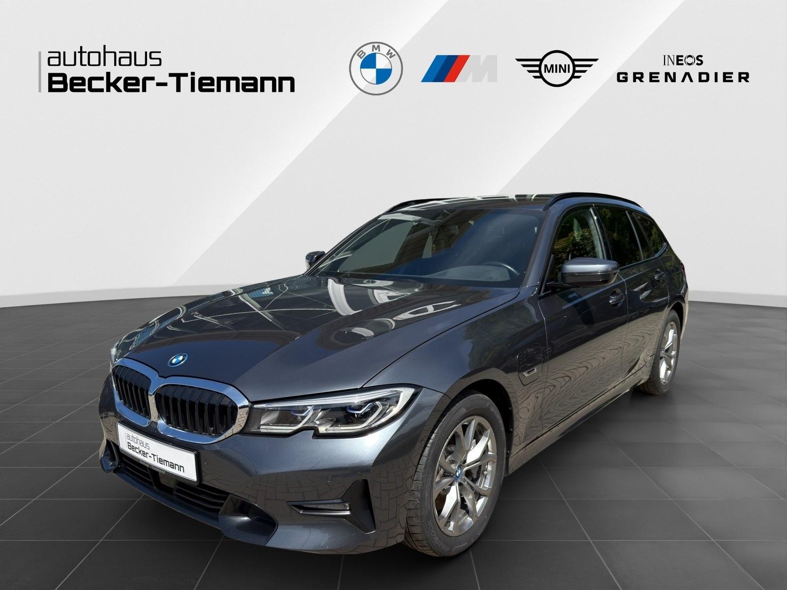 BMW 330e Touring 17" / AHK / HiFi / ParkAss / HUD / 