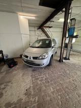 Renault Scenic Expression 1.6 16V 110 Expression - Renault Scenic Expression mit Benzin-Antrieb
