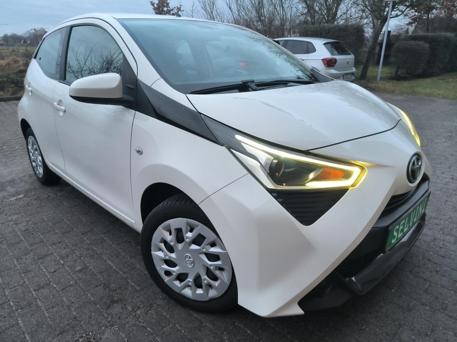 Toyota Aygo AYGO x-play- TÜV neu