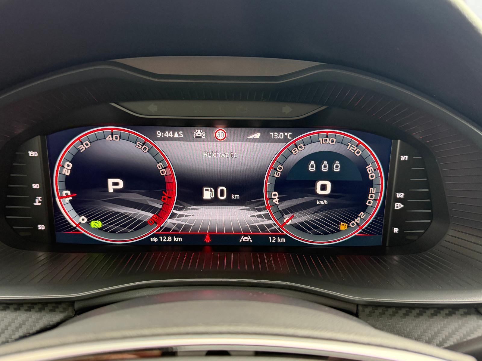 Skoda Kamiq 1.0 TSI DSG Monte Carlo (Pano,AHK,5/100)