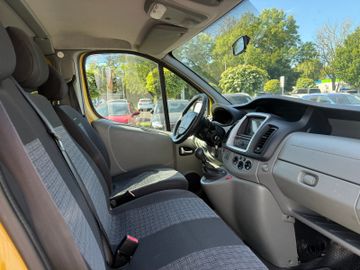 Renault Trafic L1H1  Expression+Navi+AHK+9Sitze+Bett