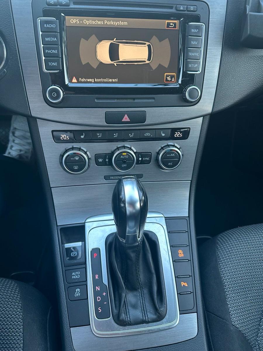 Volkswagen Passat 2013 — photo 10