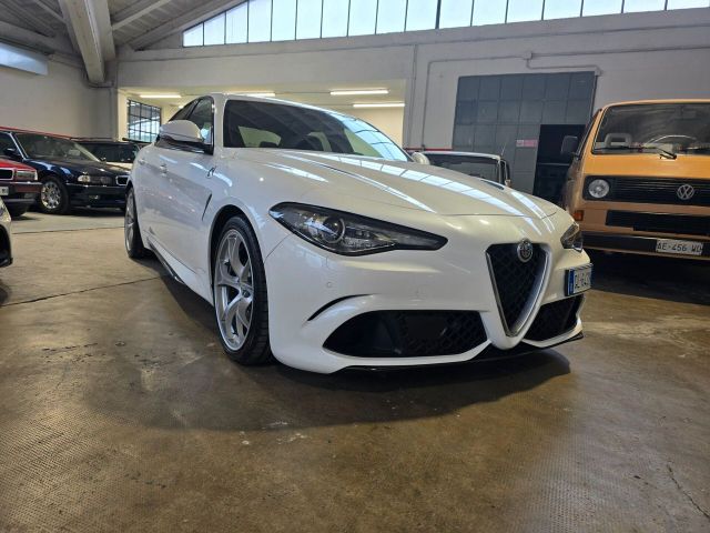 Alfa Romeo Giulia Quadrifoglio Manuale