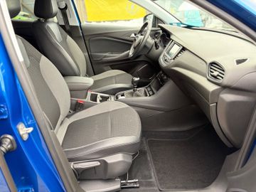 Bild 17 Opel Grandland (X) Grandland X Dynamic +KAMERA+SHZ+PDC+LHZ+CARPLAY