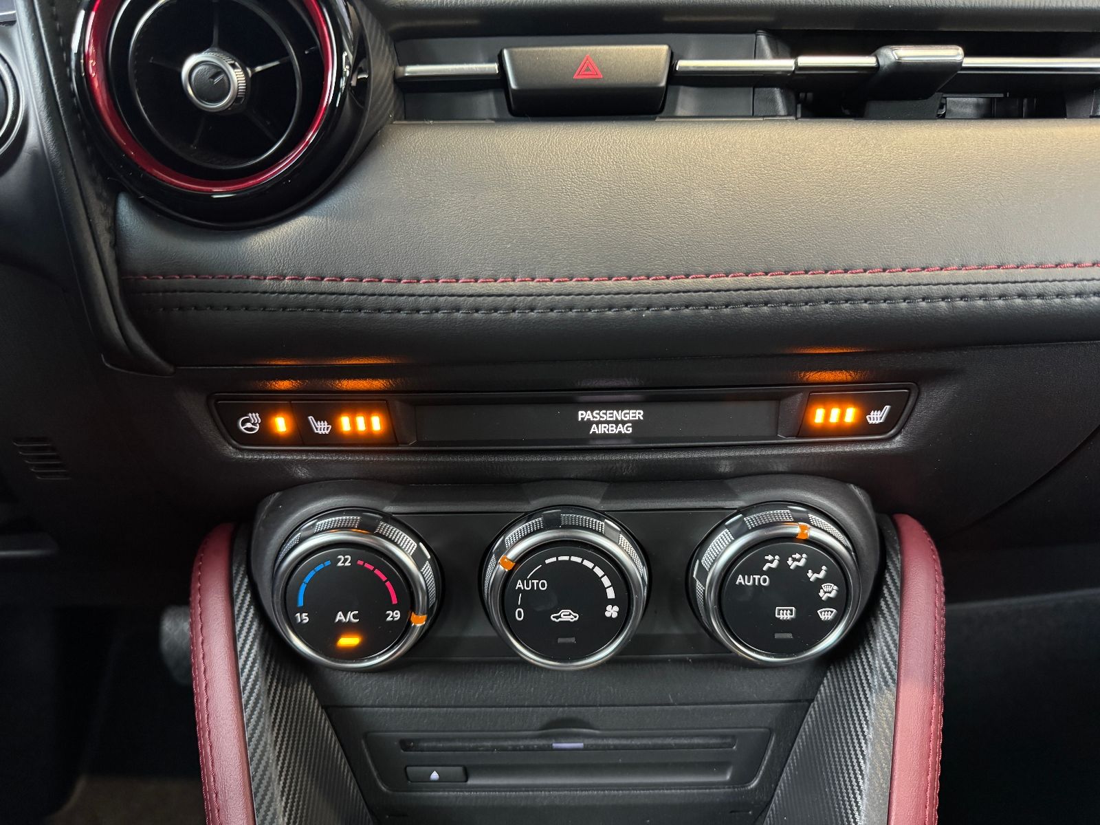 Fahrzeugabbildung Mazda CX-3 Sports-Line AWD LED NAVI RFK
