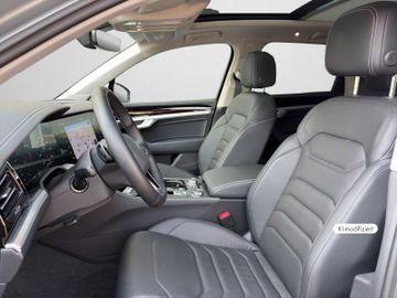 Volkswagen Touareg - 12