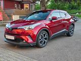 Toyota C-HR Hybrid Team D - rote Toyota C-HR
