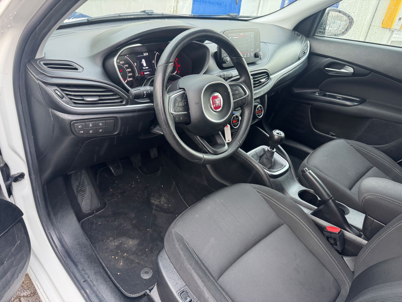 Fahrzeugabbildung Fiat Tipo Mirror Navi+Kamera