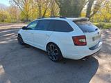 Skoda Octavia 2.0 TSI DSG RS Combi RS - Skoda Octavia von privat