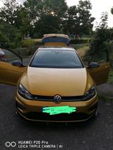 Volkswagen Golf R mit Allrad - : Allradantrieb, Kleinwagen, mit