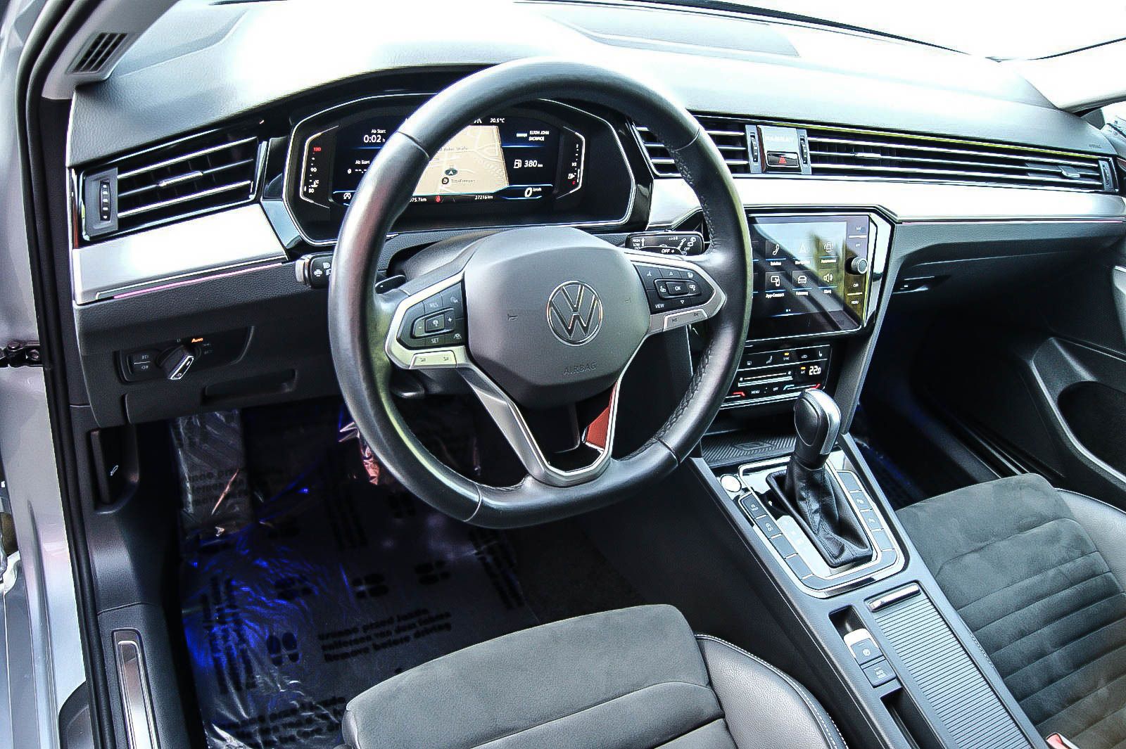 Fahrzeugabbildung Volkswagen Passat Variant 2.0 TDI Elegance VIRTUAL MATRIX