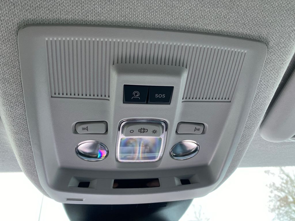 Fahrzeugabbildung Citroën C5 Aircross Hybrid Automatik 145 MAX *Allwetterr