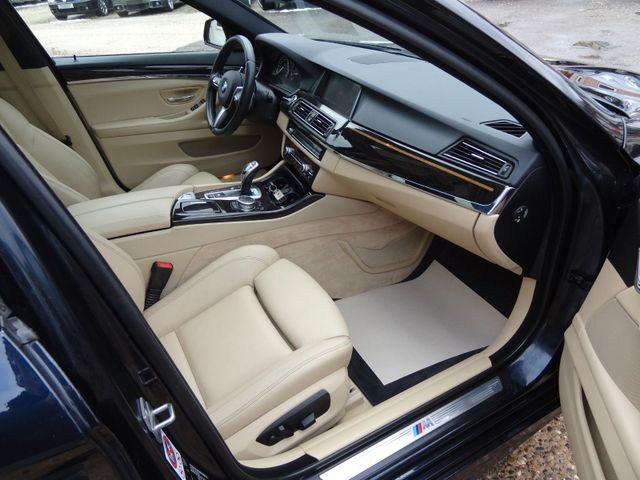 Fahrzeugabbildung BMW 530d xDrive/M-Paket/2.Hd/Leder/HUD/Pano/20Zoll/