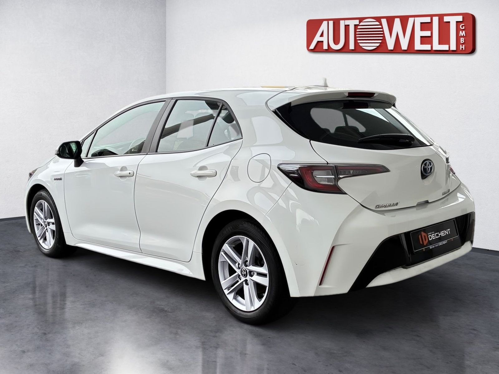 Fahrzeugabbildung Toyota Corolla 1.8 Comfort KAMERA NAVI LED ACC LM